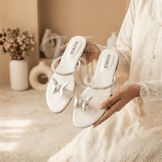 Elara-white