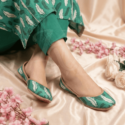GREEN LEAVE