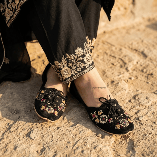 Article 923 Black