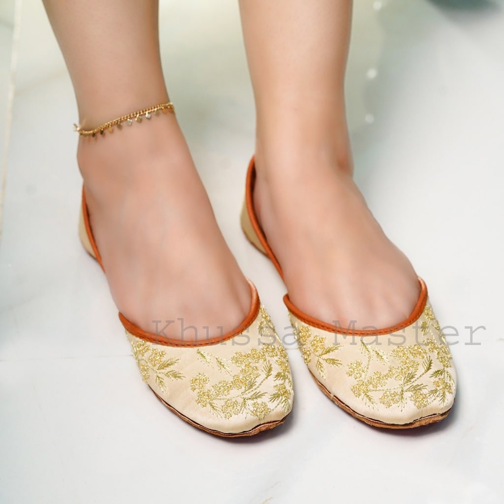 Women's Embroidered Khussa - Fon Color - Cut Dana Beading - Khussa Master