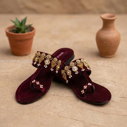 K 102 Maroon