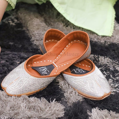 article 004 - Khussa Master