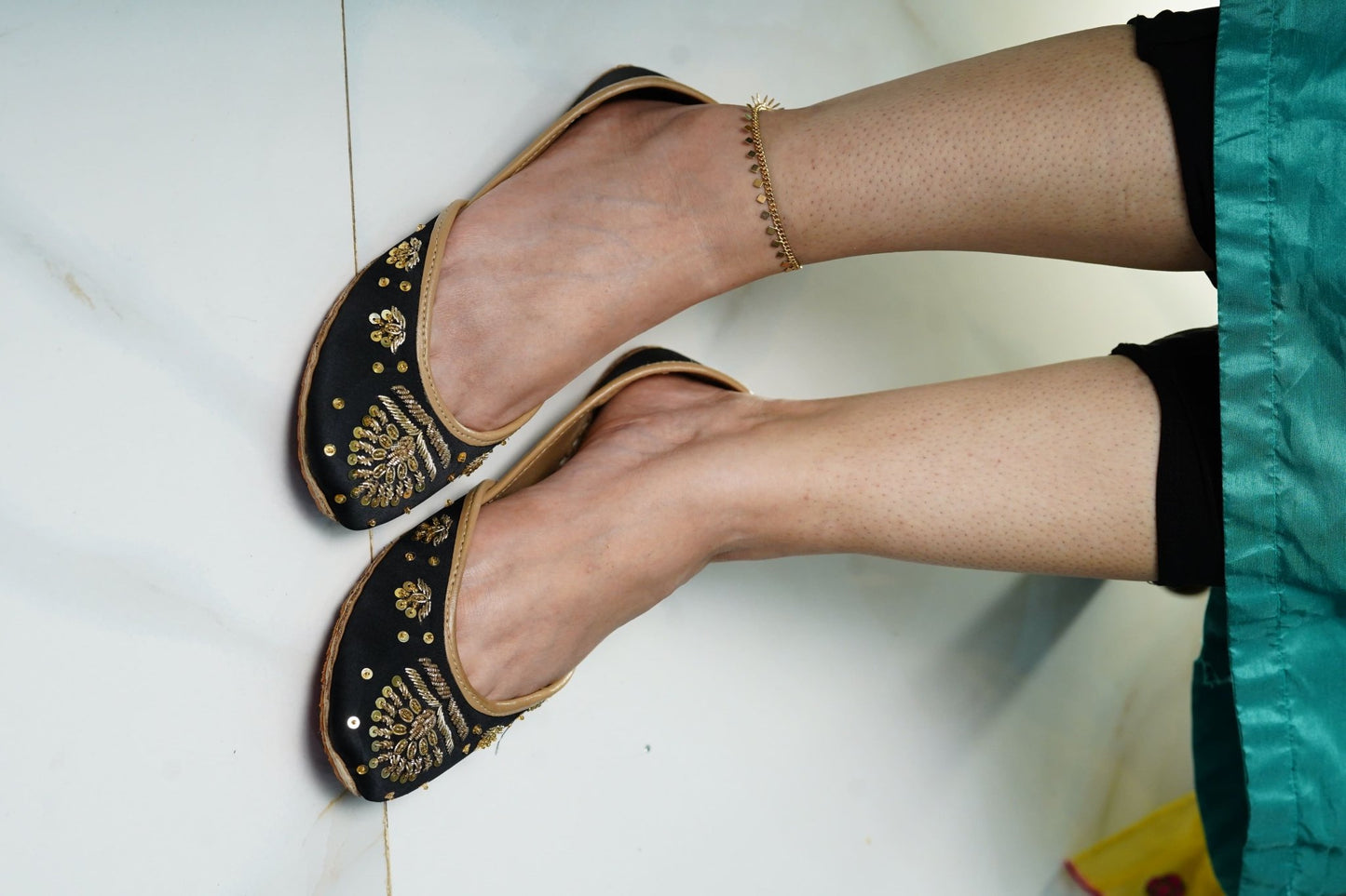 F Moj - Khussa Master