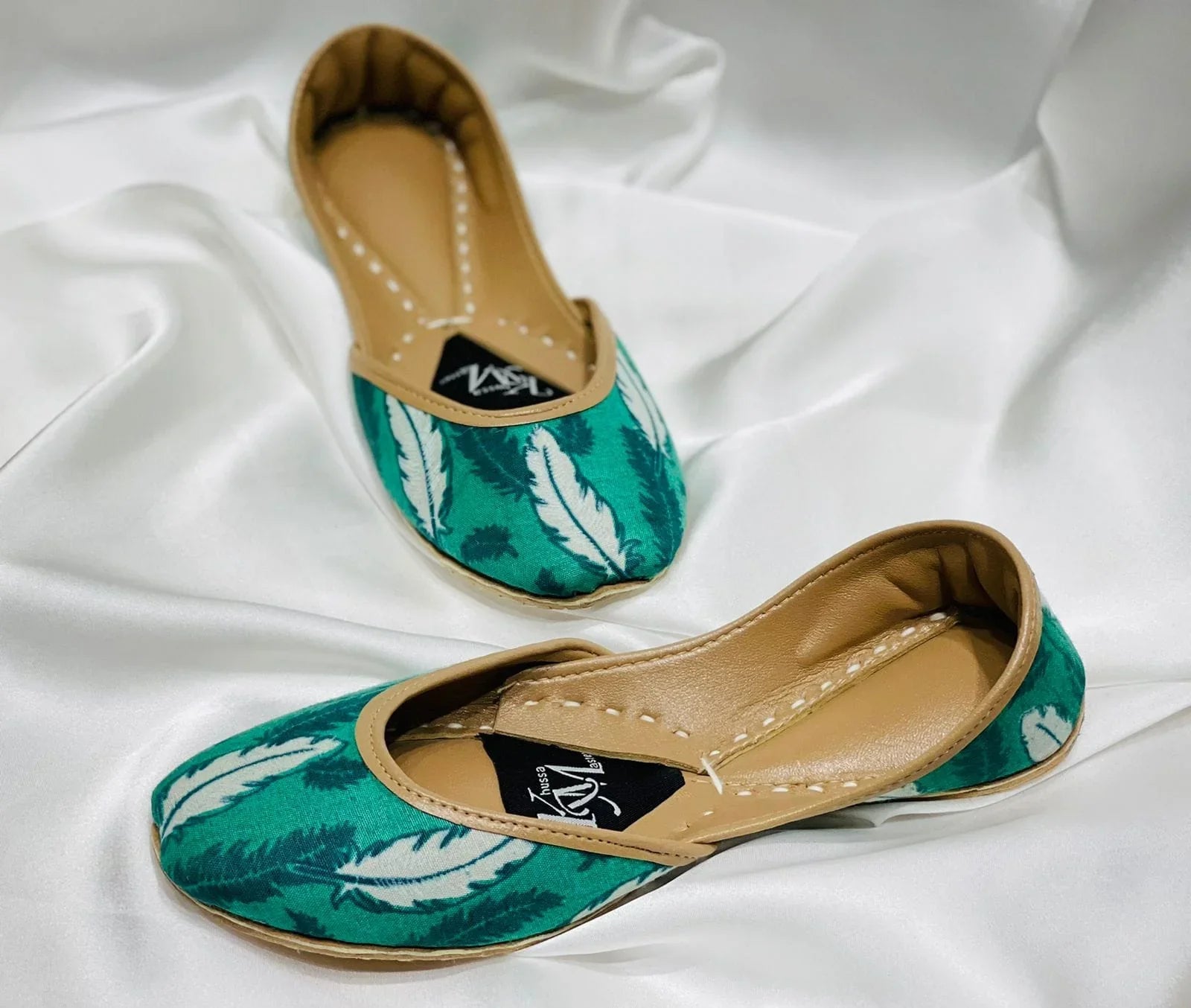 GREEN LEAVE - Khussa Master