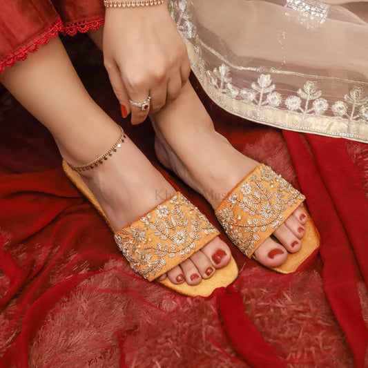 K116 MUSTARD - Khussa Master