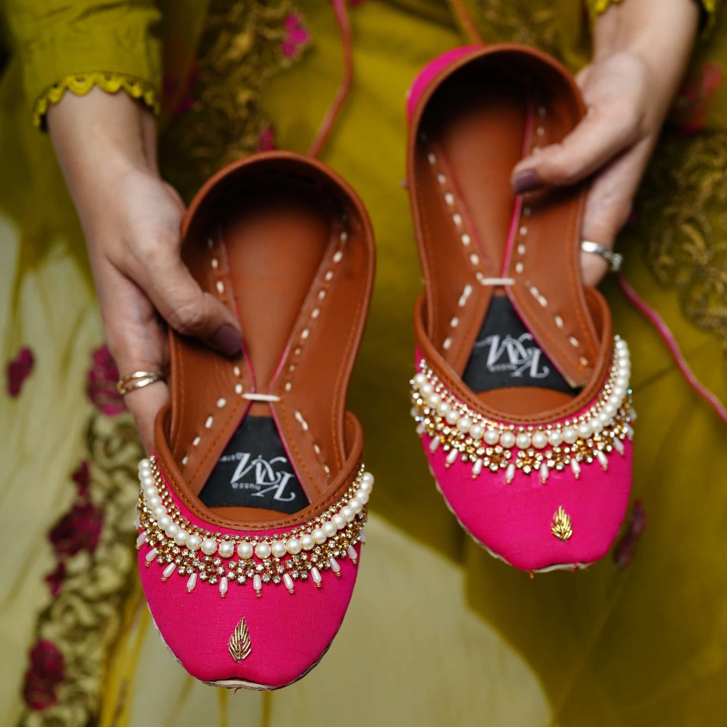 OBSIDIAN PINK - Khussa Master