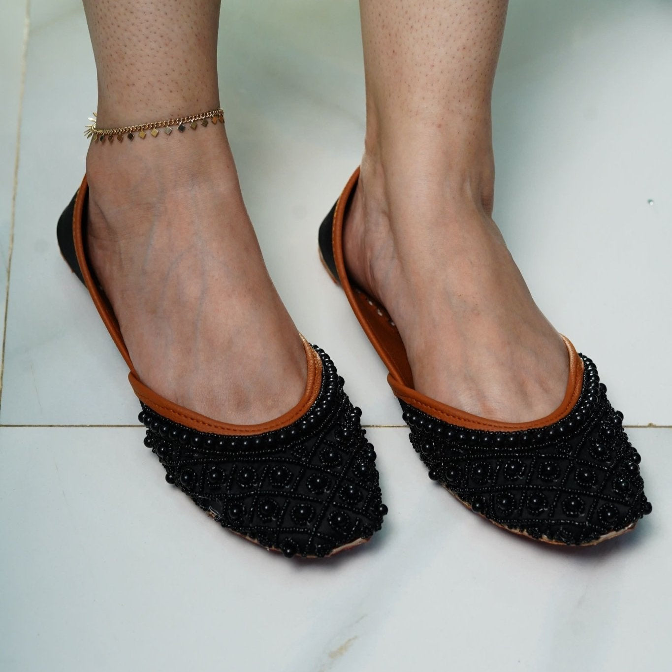 PEARL BLACK - Khussa Master