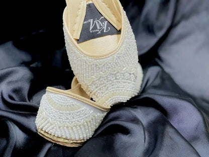 ROYAL WHITE PEARL - Khussa Master