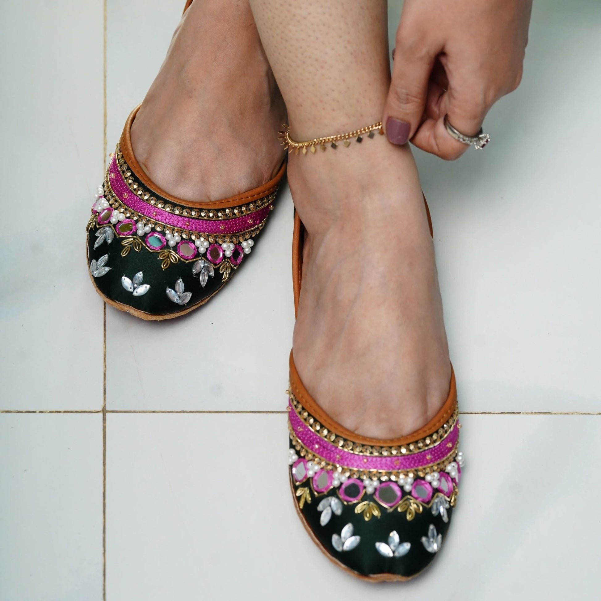 SHEESH GREEN - Khussa Master