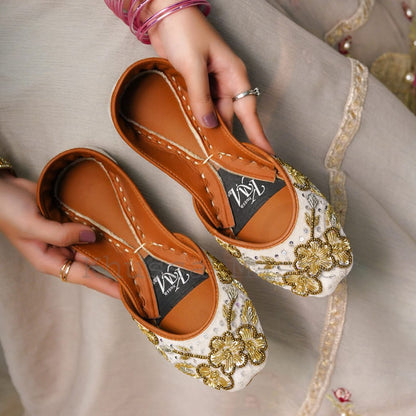 STARLET FON - Khussa Master