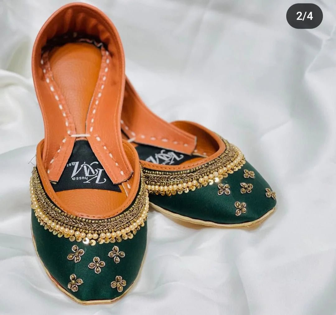 TOPAS GREEN - Khussa Master