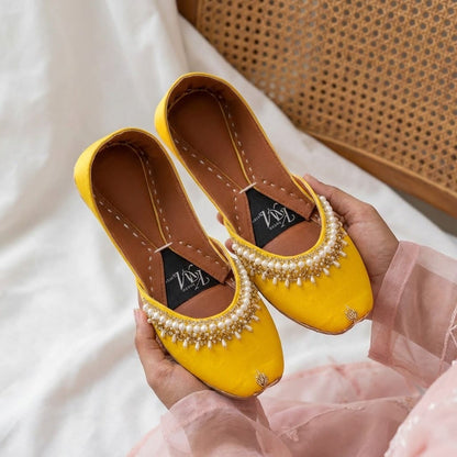 OBSIDIAN YELLOW